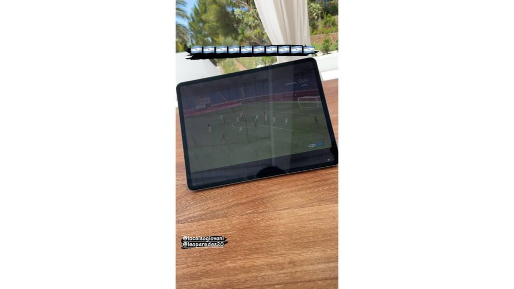 Di María, Lo Celso y Paredes siguieron el partido en Japón a través de una tablet.