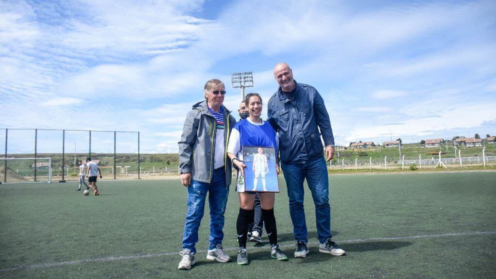 El Instituto Municipal de Deportes realizó un reconocimiento a la jugadora de futsal.
