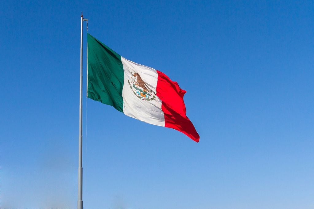La bandera de México ganó el certamen de la más linda del mundo.