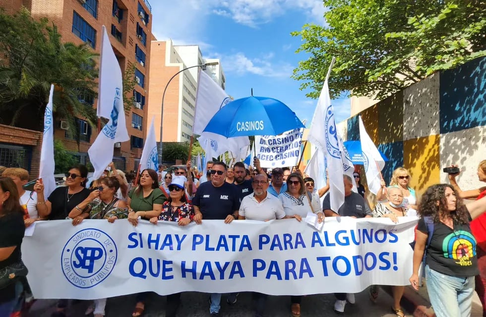 Los trabajadores de salud marcharon este miércoles en Córdoba.