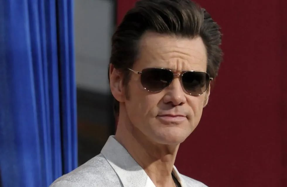 FILE - This March 11, 2013 file photo shows actor Jim Carrey at the world premiere of \