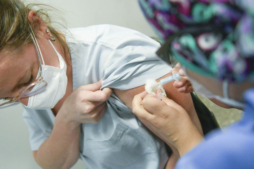 personal de la Salud comenzó a vacunarse contra el Covid-19.