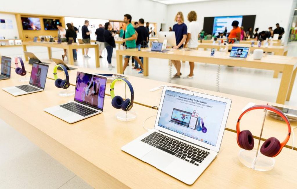 El 30 de octubre, Apple, presentará las novedades de su línea de ordenadores Mac y sus tabletas iPad. (EFE/Justin Lane)
