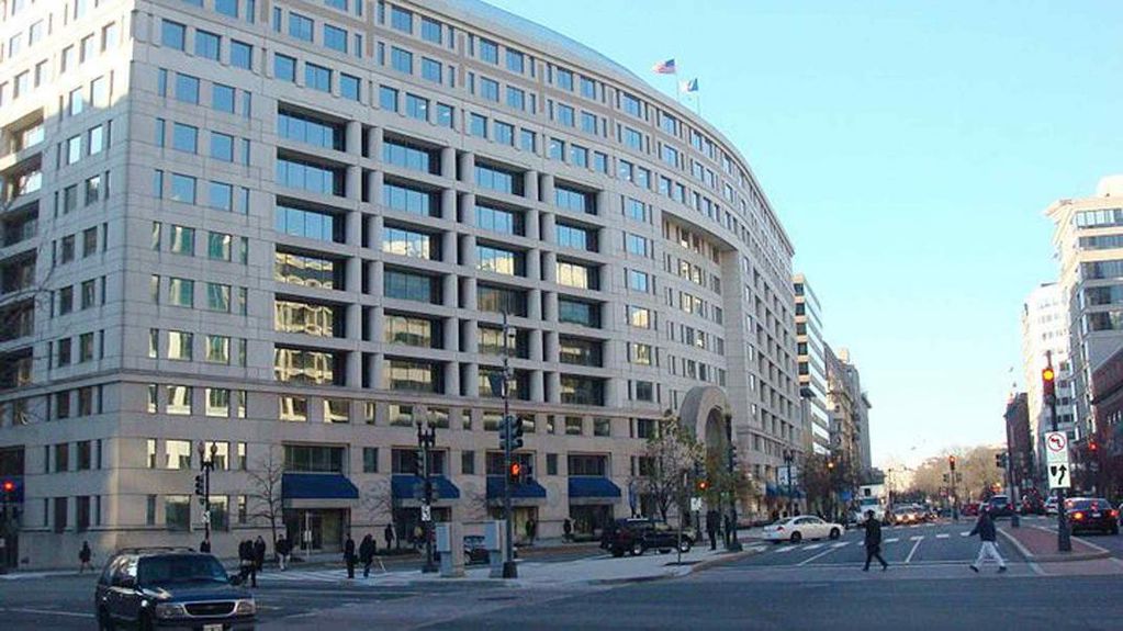 La sede central del Banco Interamericano de Desarrollo está en Washington.