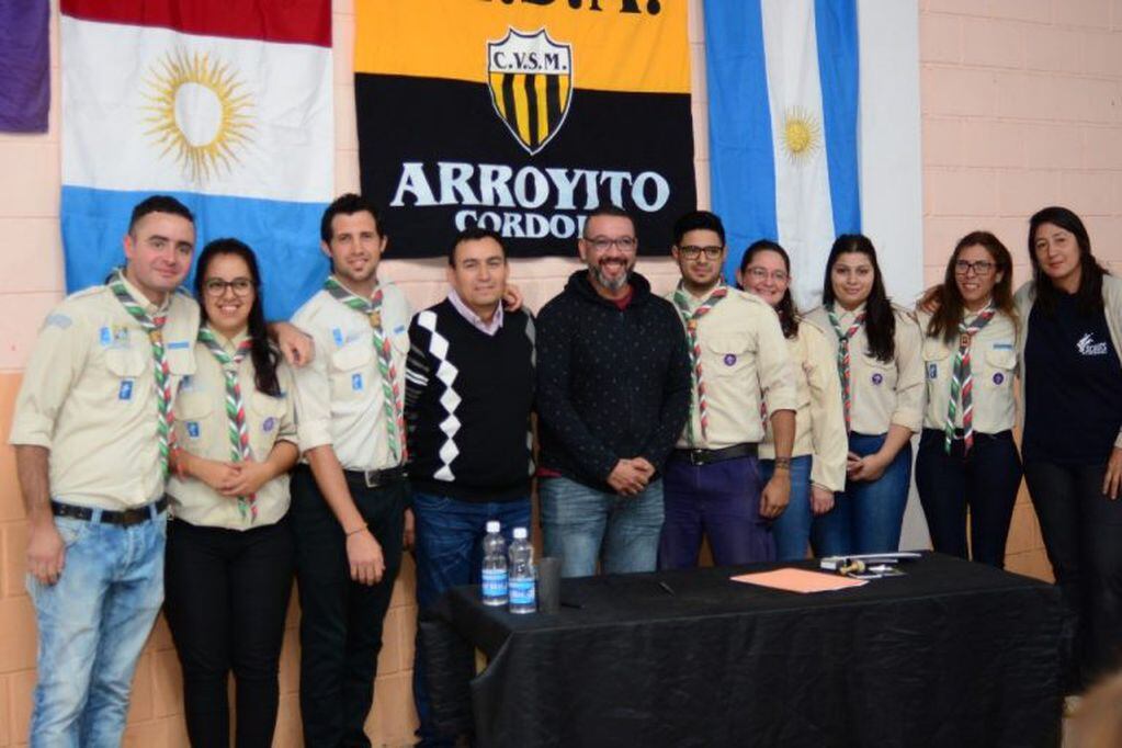 dirigentes Grupo Scout Flor de Ceibo y Centro Vecinal San Miguel