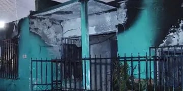 Posadas: una familia quedó con lo puesto tras el incendio de su vivienda