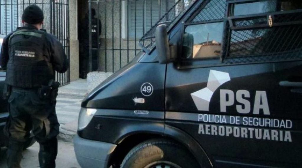 Operativo de Policía de Seguridad Aeroportuaria (PSA) en Rosario