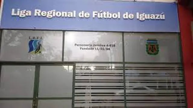 Crucero del Norte preseleccionó a dos iguazuenses en la Liga Regional de Fútbol