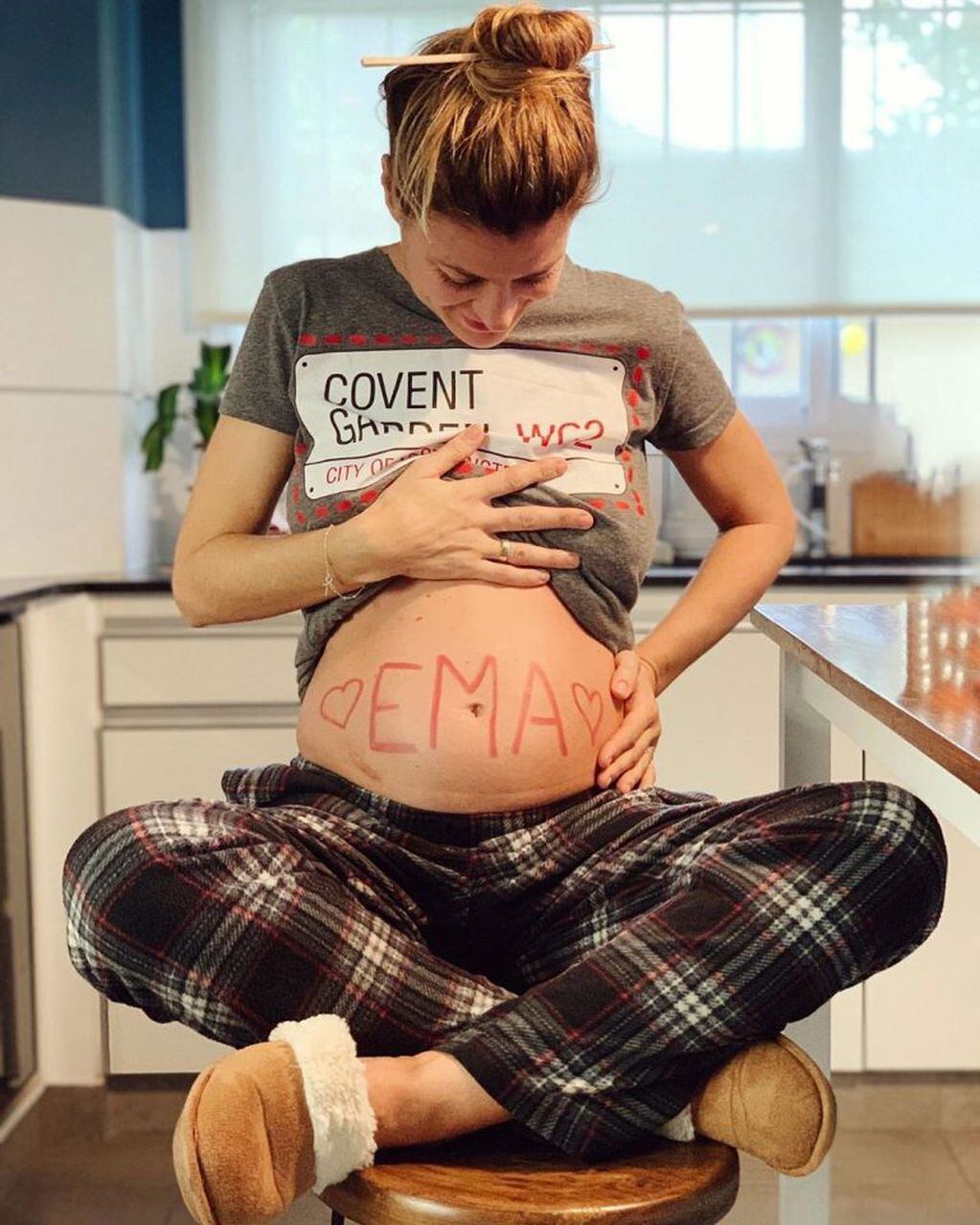 Eugenia Tobal decidió adelantar la licencia por maternidad para acompañar a su mamá en su lucha contra el cáncer y esperar tranquila la llegada de Ema (Foto: Instagram/@eugeniatobal)