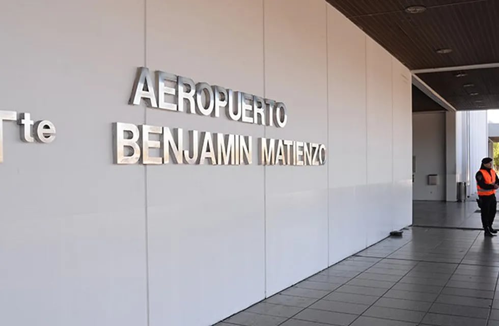 Nuevos vuelos low-cost unirán en forma directa, las terminales aéreas de Córdoba y Tucumán (Web)