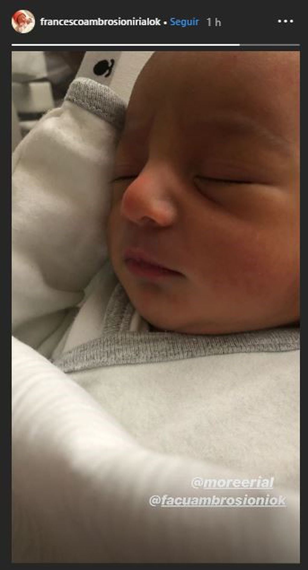 Morena Rial subió una imagen de su hijo a las Stories de su cuenta oficial de Instagram  (fuente: @francescoambrosionirialok)