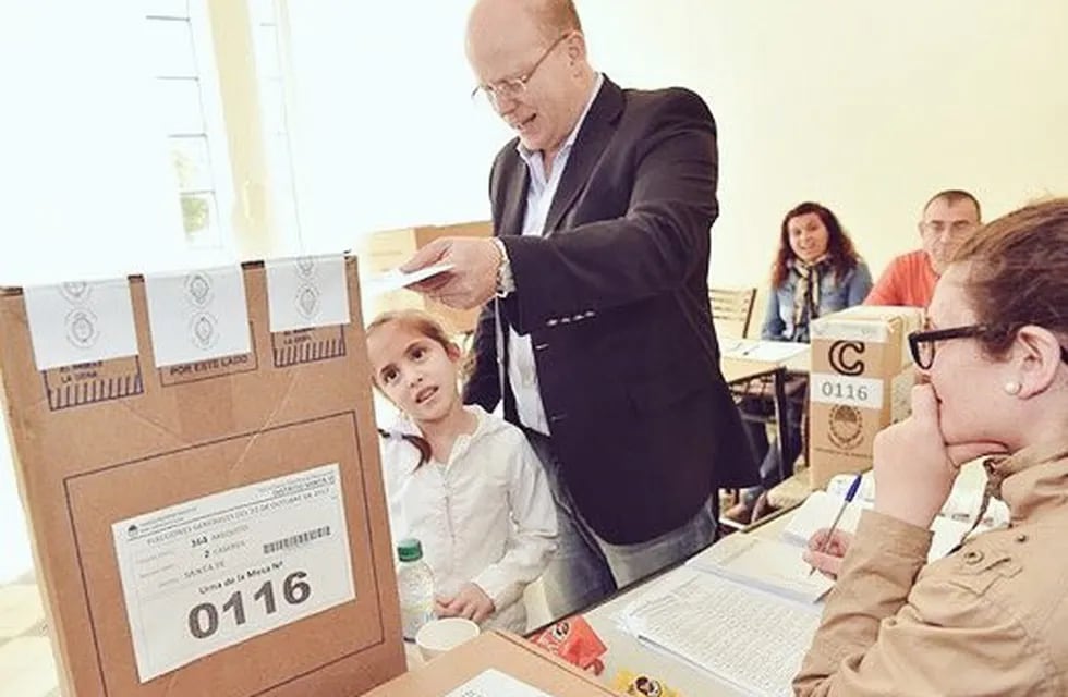 Luis Contigiani votó en Arequito