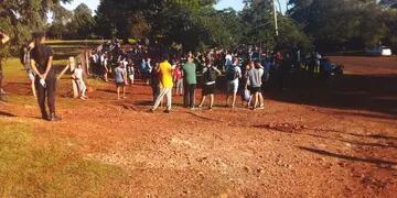 Gresca entre hinchadas causó la clausura de un partido de futbol en 25 De Mayo