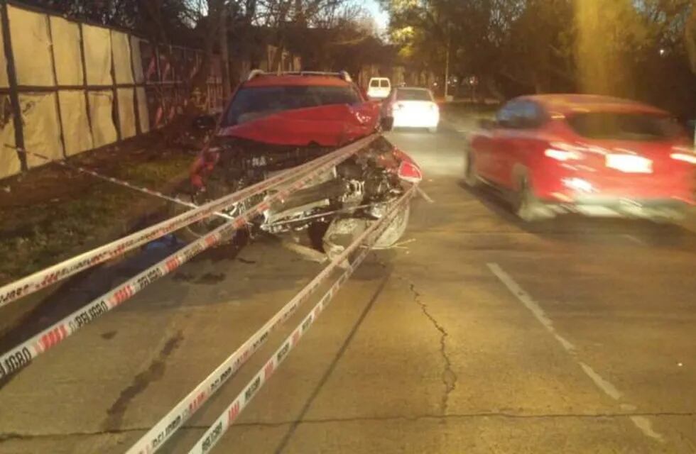 El espectacular accidente ocurrió en la Costanera de Córdoba.