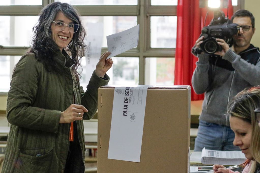 Elecciones 2023 en Córdoba Capital. Votó Laura Vilches (Frente de Izquierda).