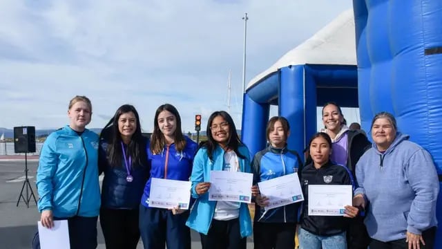 Reconocen en Ushuaia a mujeres deportistas