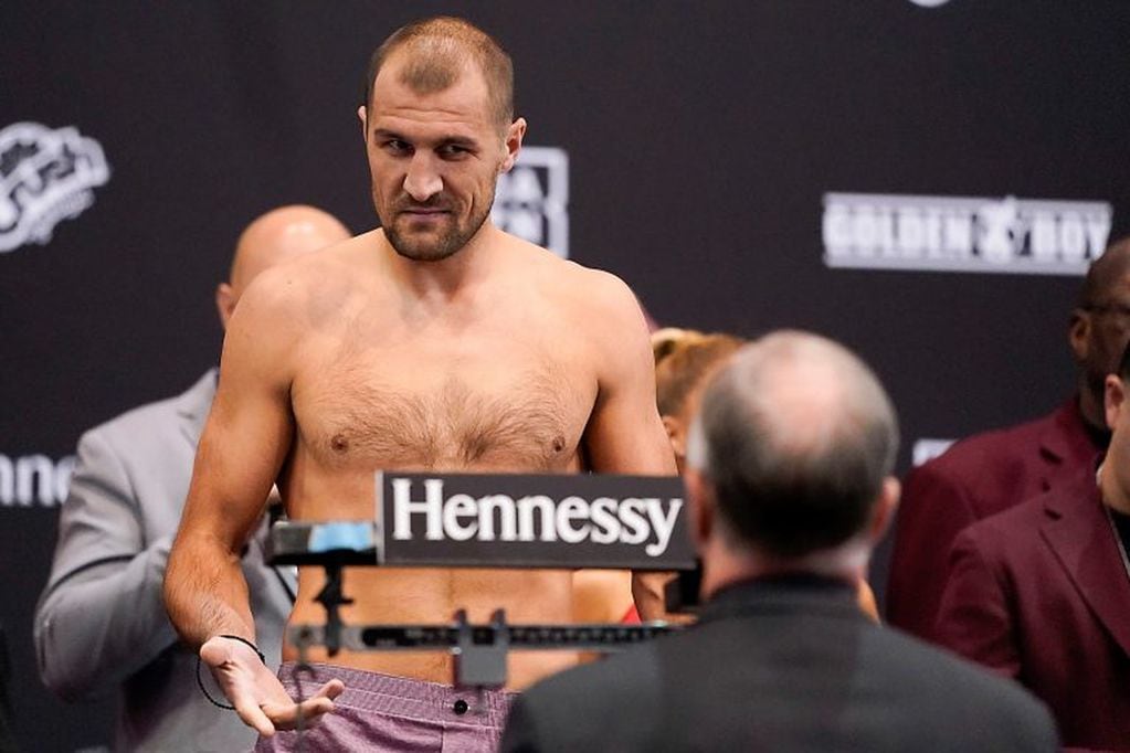 Kovalev en uno de los intentos de pesaje para semipesado