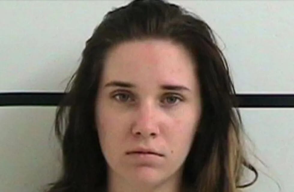 Condenaron a 40 años a una mujer que fue a una fiesta y dejó morir a sus bebés en el auto (Foto: web)