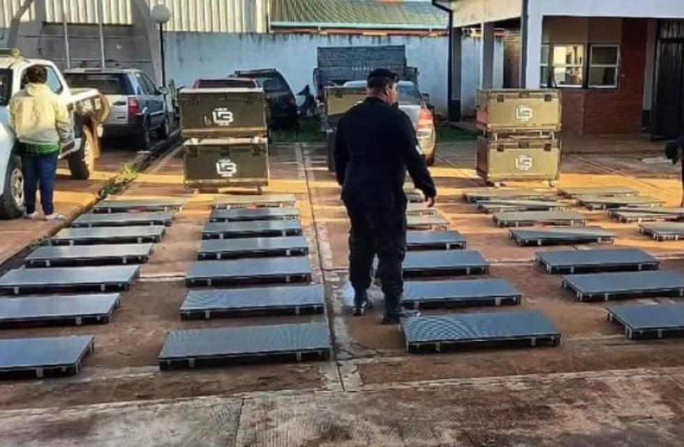 Capioví: incautan elementos de electrónica ingresados al país de contrabando.