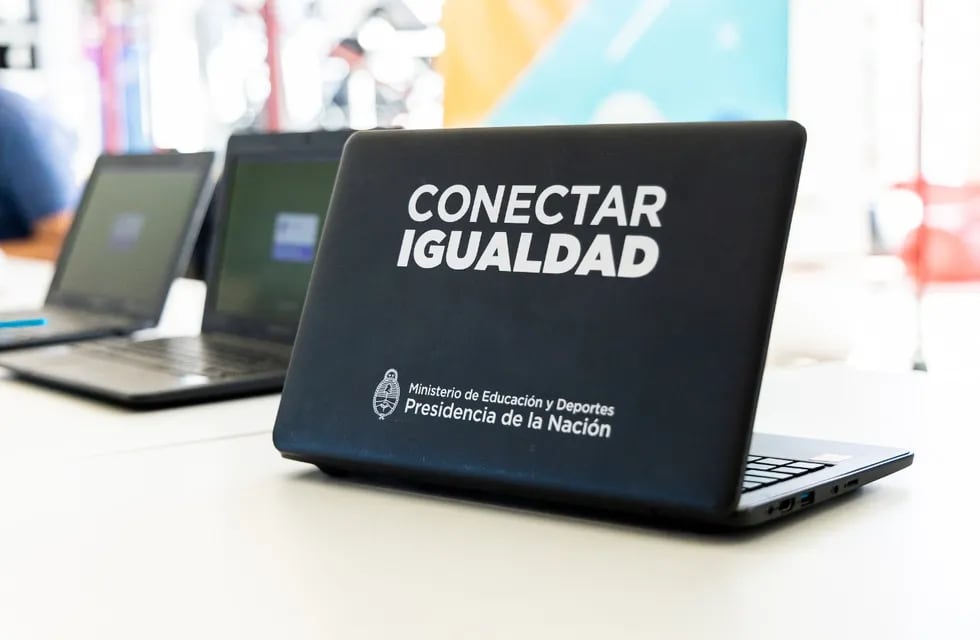 Tierra del Fuego presentó el plan de inclusión digital educativa “Conectar Igualdad”