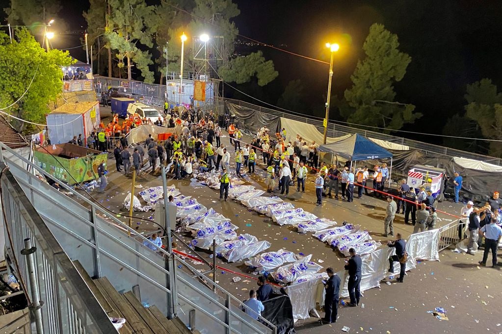 Estampida en Israel dejó al menos 44 muertos y decenas de heridos.(REUTERS/Ishay Yerushalmi/Behadrei Haredim)