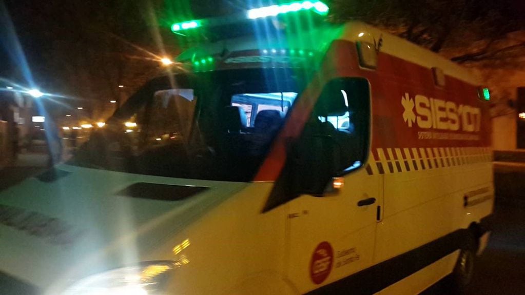Ambulancia del Sistema Integrado de Emergencias Sanitarias (Sies) en Rosario.