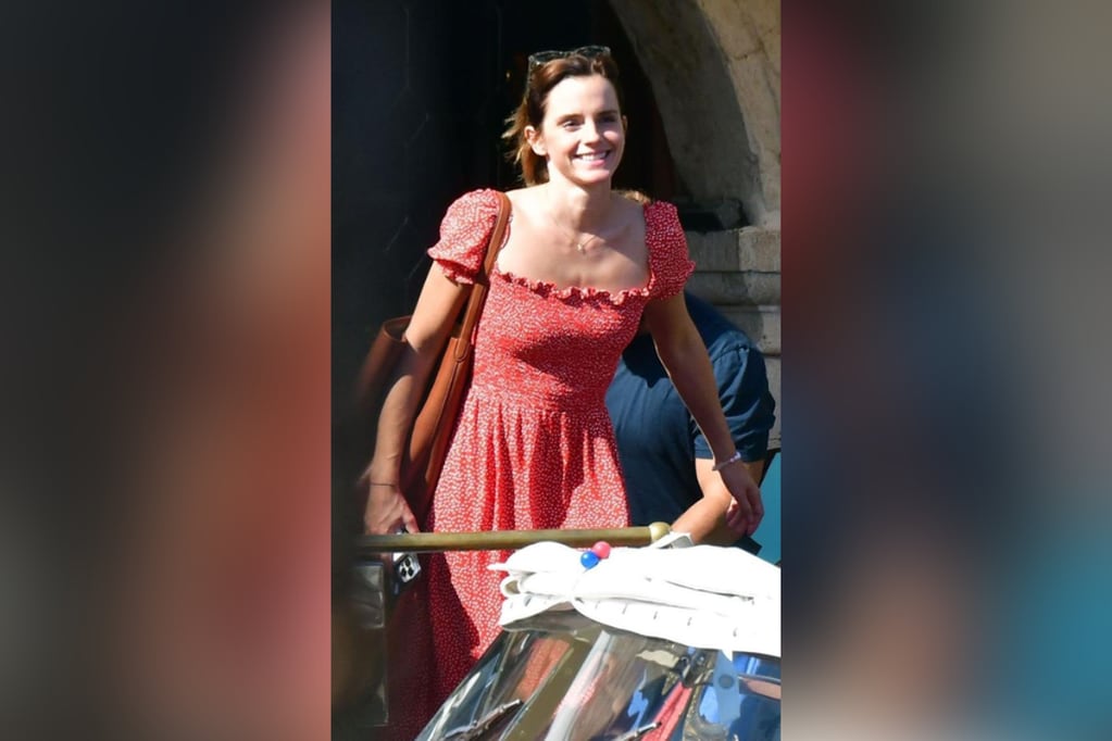 Emma Watson visitó Italia de la mano de su nueva pareja.