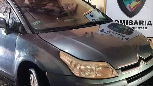 Puerto Libertad: hallaron un auto que había sido robado en Posadas