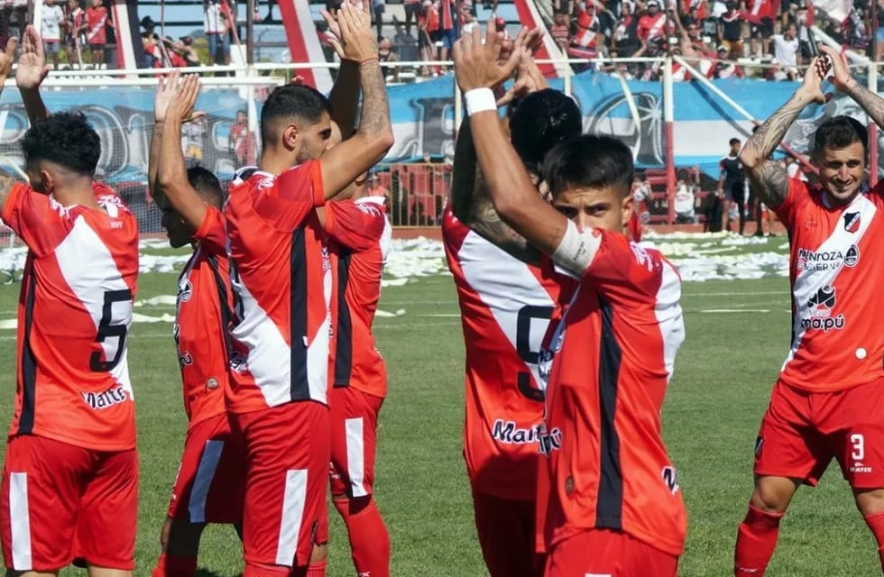 Deportivo Maipú derrotó a Ferro en Caballito, por la Primera Nacional.