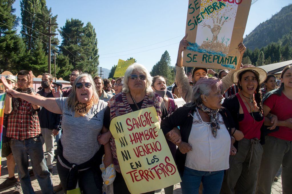 Manifestación durante la visita del presidente. (Foto: Marcelo Martínez)