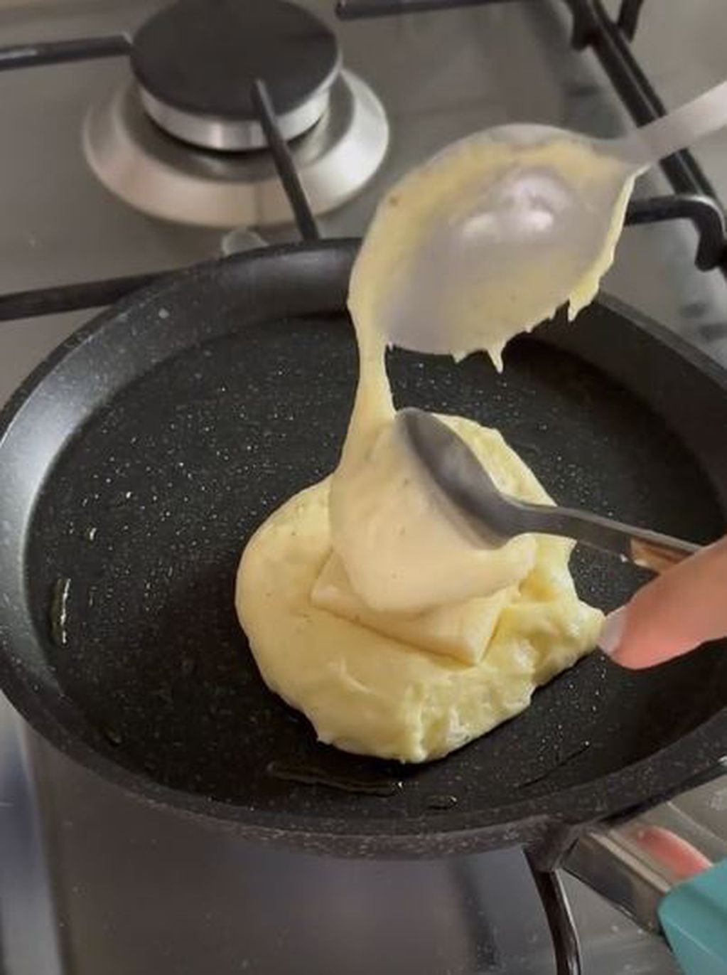 Esta es la forma más fácil de hacer croquetas de papa y queso: sin gluten y súper esponjosas