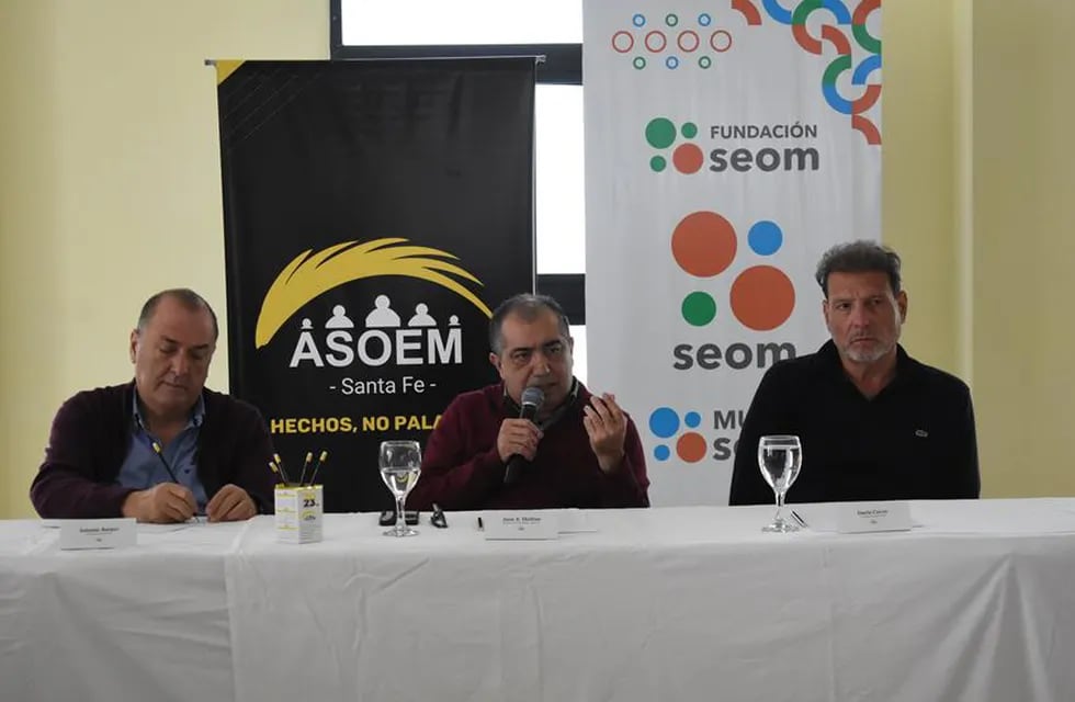 Antonio Ratner (Rosario), Juan Medina (Santa Fe) y Darío Cocco (Rafaela) sellaron un acuerdo estratégico para los empleados municipales