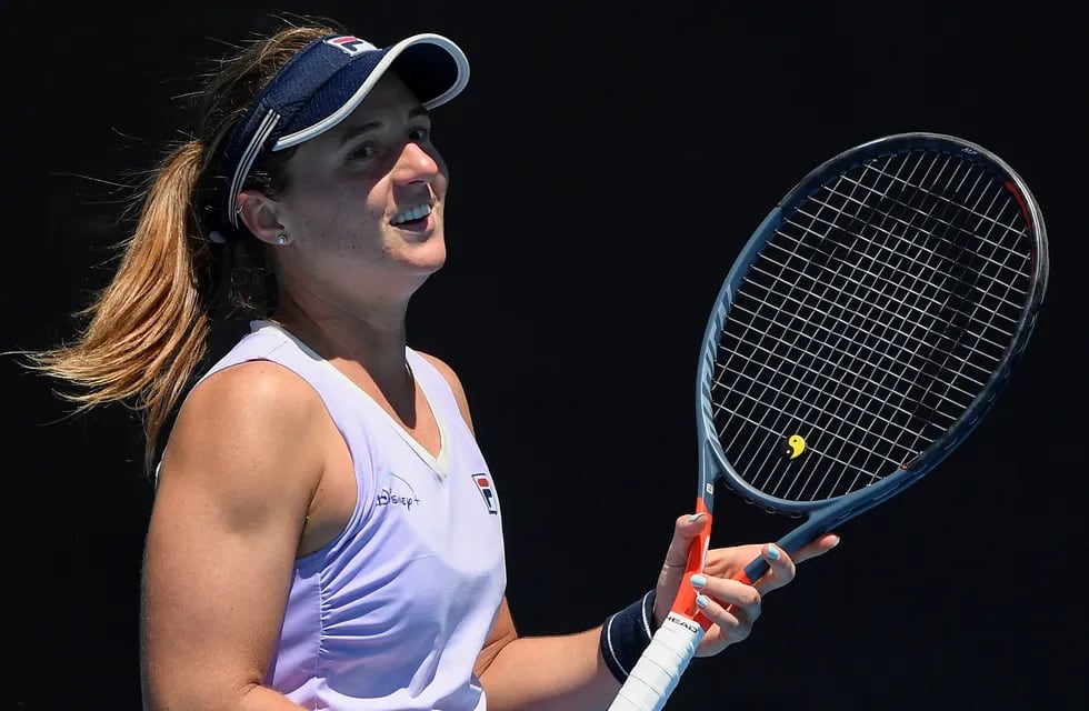 Nadia Podoroska ganó en la primera ronda del Abierto de Australia. (AP)