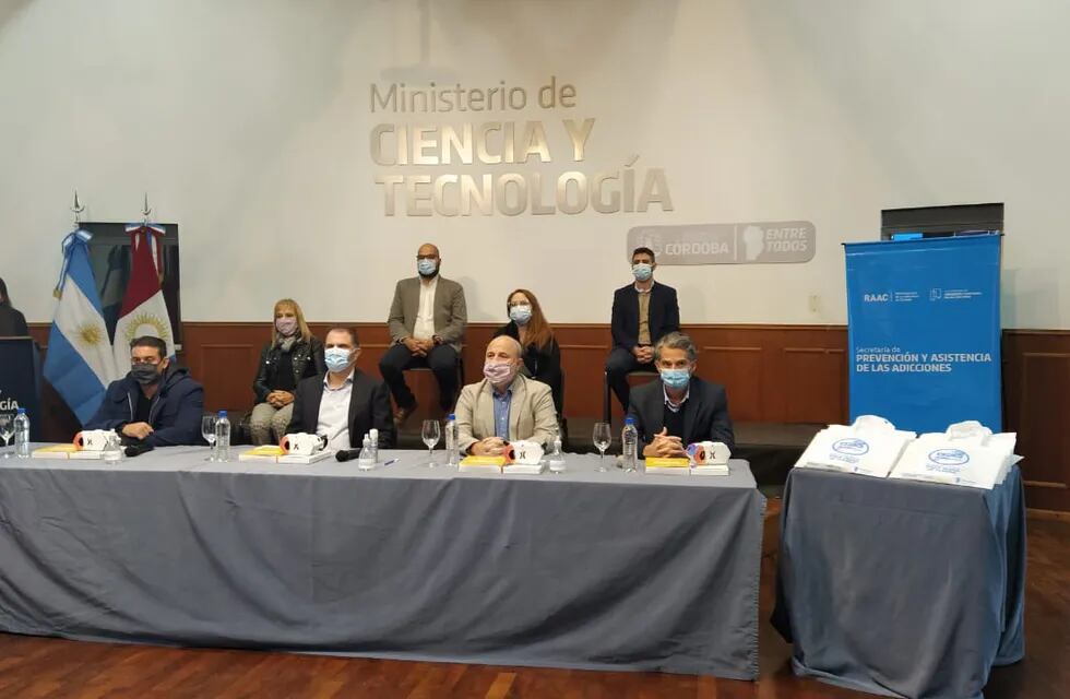 Un sistema de realidad virtual ayudará a que cordobeses puedan realizar su tratamiento para dejar de fumar