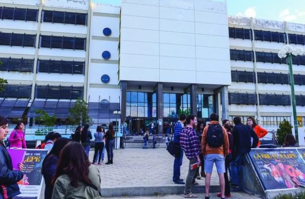 Se suspendieron las clases en la Facultad de Humanidades de la UNPSJB