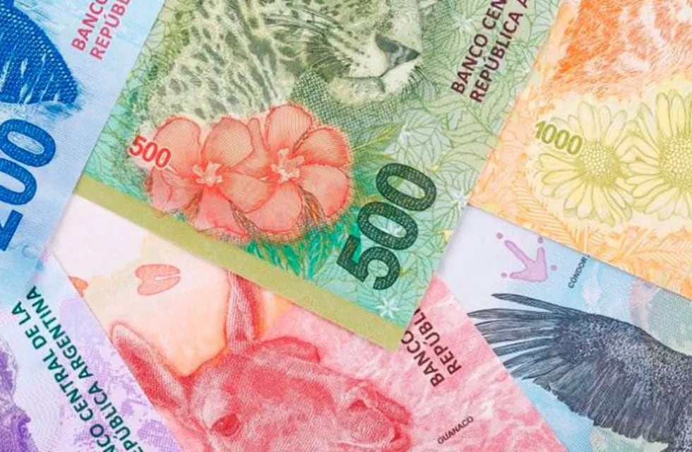 Billetes de pesos argentinos. Lanzan el de $ 2000.