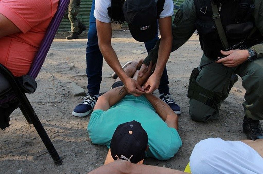 Detenidos en el operativo antidrogas en la zona del macrocentro. (Ministerio de Seguridad)