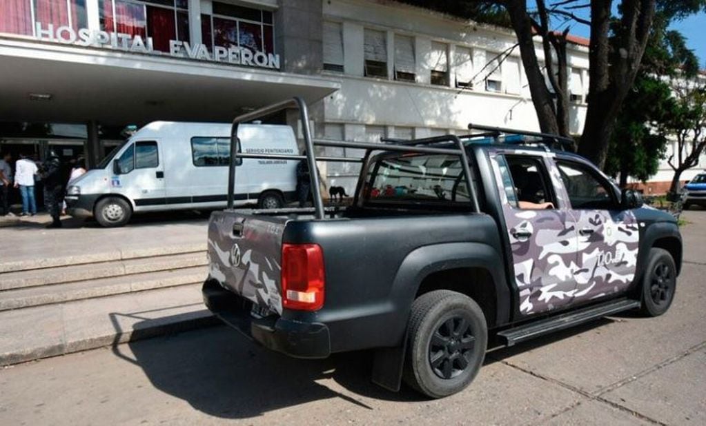 Operativo para derivar a Facundo "Macaco" Muñoz a Santa Fe luego de ser herido durante un traslado a la cárcel de Coronda en 2017.