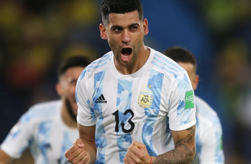 Crecen los dolores de cabeza para la Selección Argentina de cara al Mundial de Qatar 2022, con una posible lesión del defensor, Cristian "Cuti" Romero.