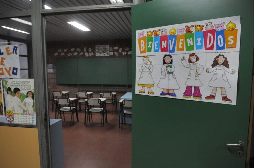 Los colegios porteños y la UBA se sumaron a la medida (Foto: DYN/RODOLFO PEZZONI)