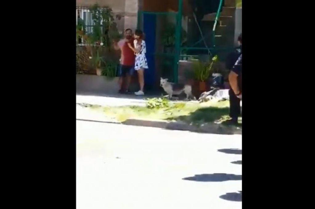 El hombre tomó de rehén a su hijastra en Moreno al 4000. (Captura de pantalla)