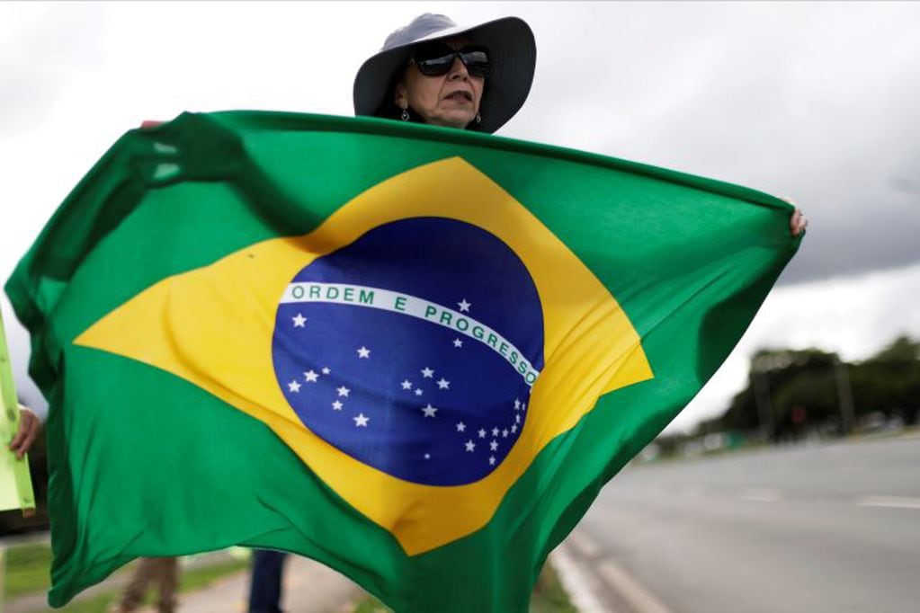 Entidades de camioneros y empresarios de ultraderecha en varias ciudades de Brasil habían protestado con sus vehículos para pedir la apertura de los comercios (Foto: REUTERS/Ueslei Marcelino)