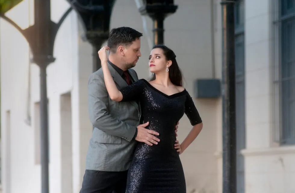 Becky Navarro y Lucas Robañera la pareja que buscará el título en el Tango Champs