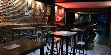 Dueños de bares y restaurantes se reúnen para tomar decisiones