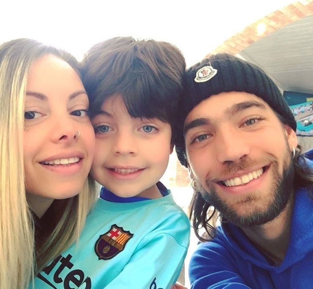 Gisela Bernal, Eros Medaglia y su hijo Ian. (Instagram)