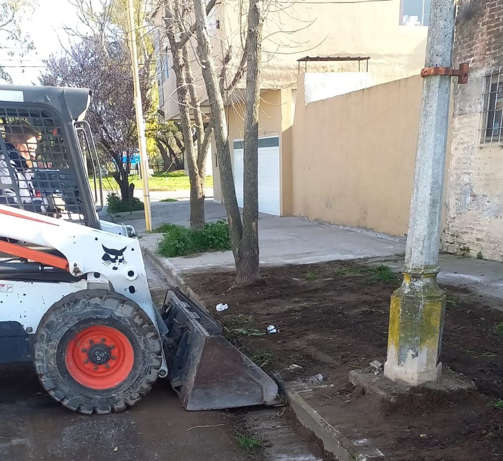 El equipo de Barrios Limpios trabajó en distintos zonas de Tres Arroyos