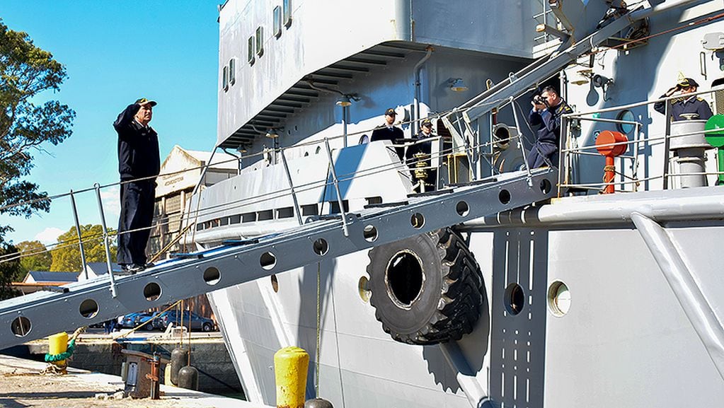 El aviso ARA “Puerto Argentino” arribó a Puerto Belgrano