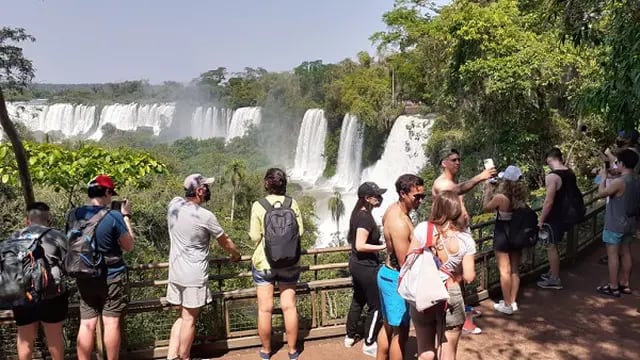 Superación de expectativas por la cantidad de visitantes en el Parque Nacional Iguazú