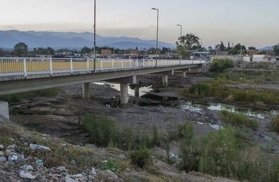 Río Arenales (El Tribuno)