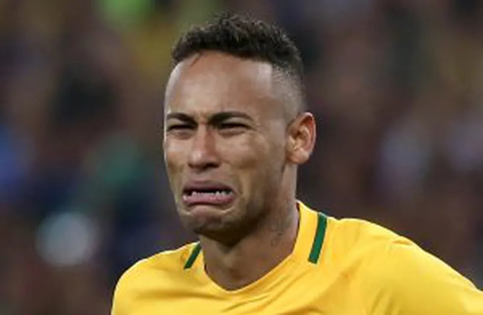 Neymar rompe en llanto luego de ganar el oro olímpico.